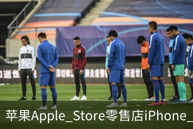 苹果Apple Store零售店iPhone Duo巨型雕塑揭幕首秀：全球四家店展出，中国有一家